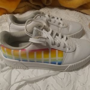 Puma tennis shoes
